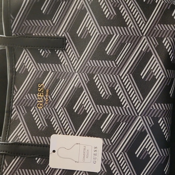 New Guess shoulder bag and hand bag. - Picture 3 of 4